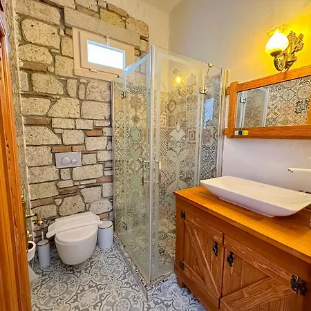 The Fountain Hotel *